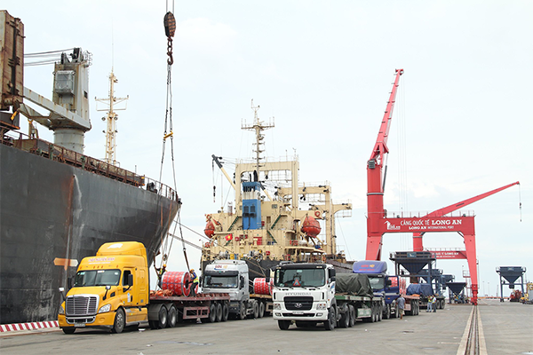 TCC 280 tại cảng Long An